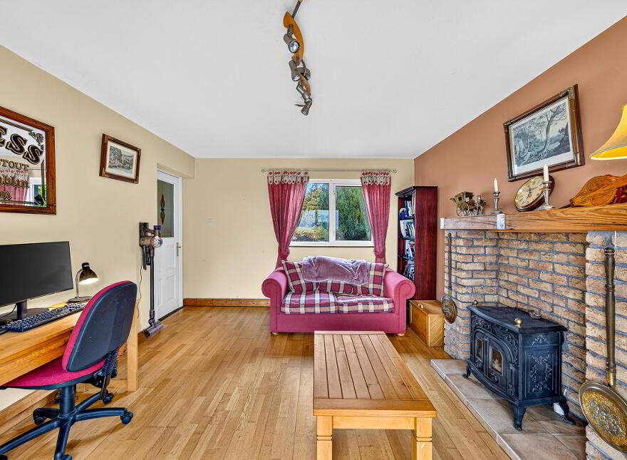 Willow Cottage, Cornaseer, Kiltoom, Athlone, N37HV56