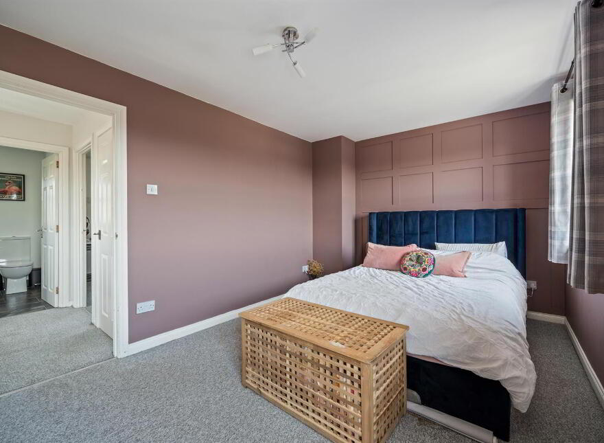 16 Whitethorn Mews, Newtownards, BT23 8WU