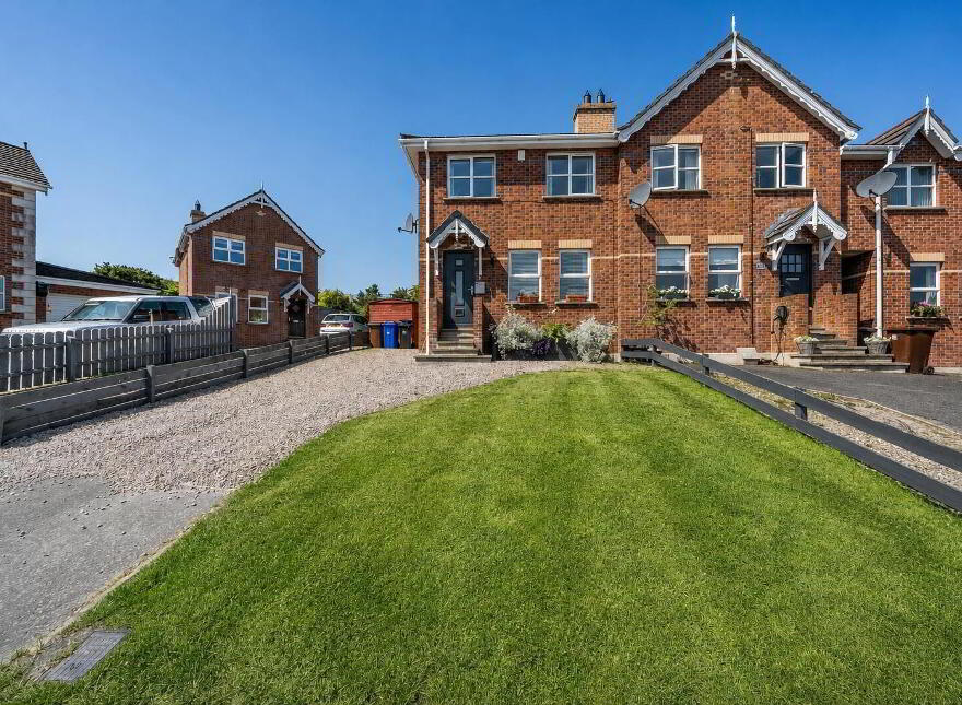 16 Whitethorn Mews, Newtownards, BT23 8WU