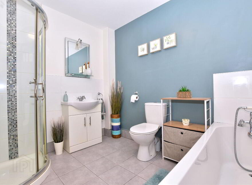 2 Queensway Mews, Lambeg, Lisburn, BT27 4RH