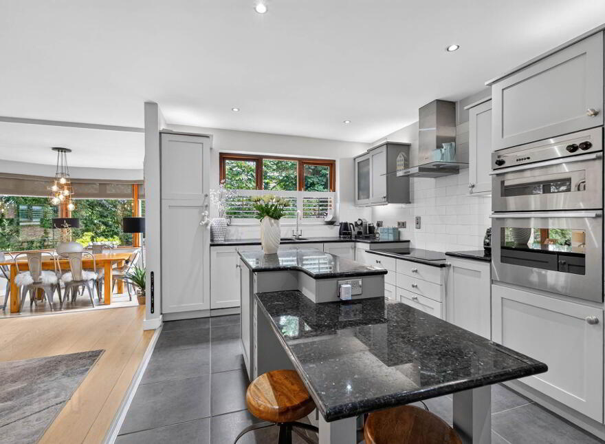 9 Cherry Vale, Lisburn, BT28 1LZ