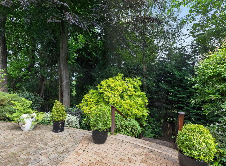 9 Cherry Vale, Lisburn, BT28 1LZ