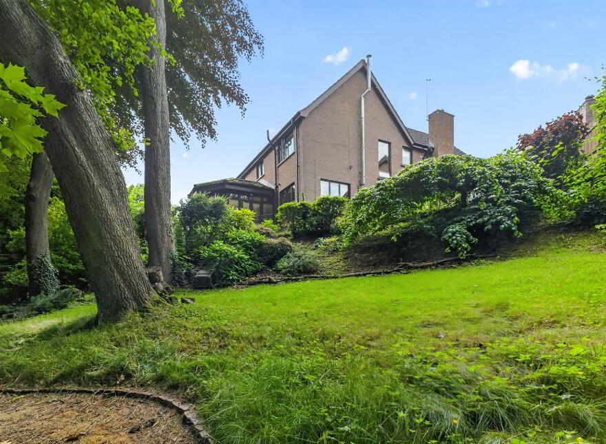 9 Cherry Vale, Lisburn, BT28 1LZ