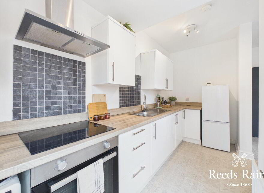 6 Sefton Park, Belfast, BT4 1PN