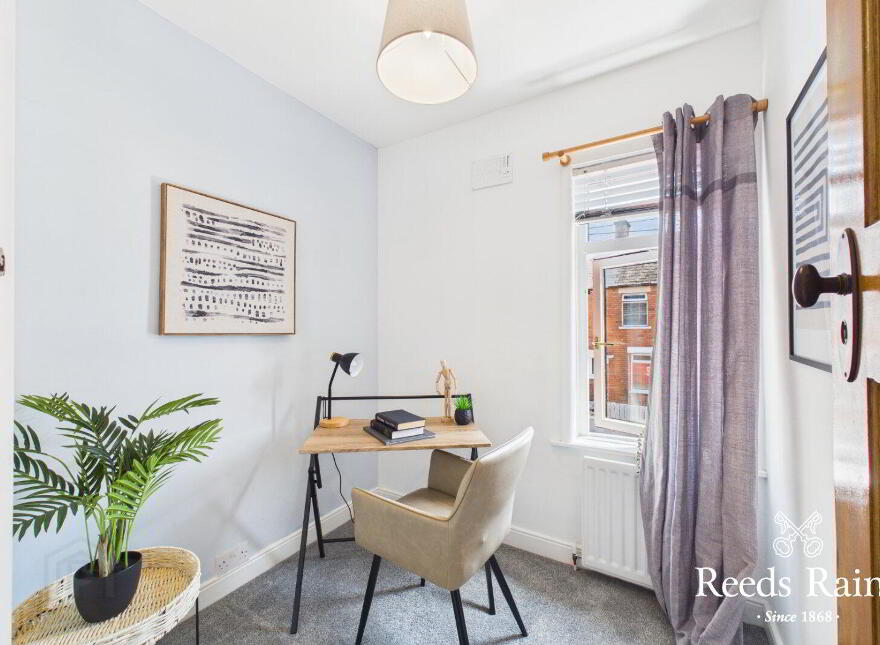 6 Sefton Park, Belfast, BT4 1PN