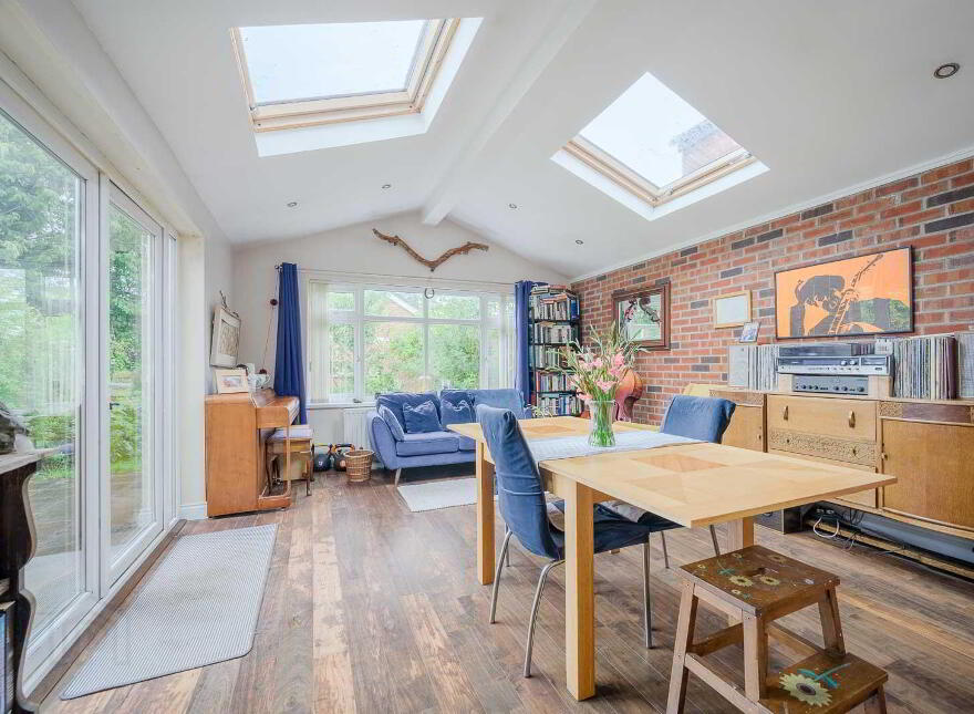 19 Edenvale Crescent, Belfast, BT4 2BH