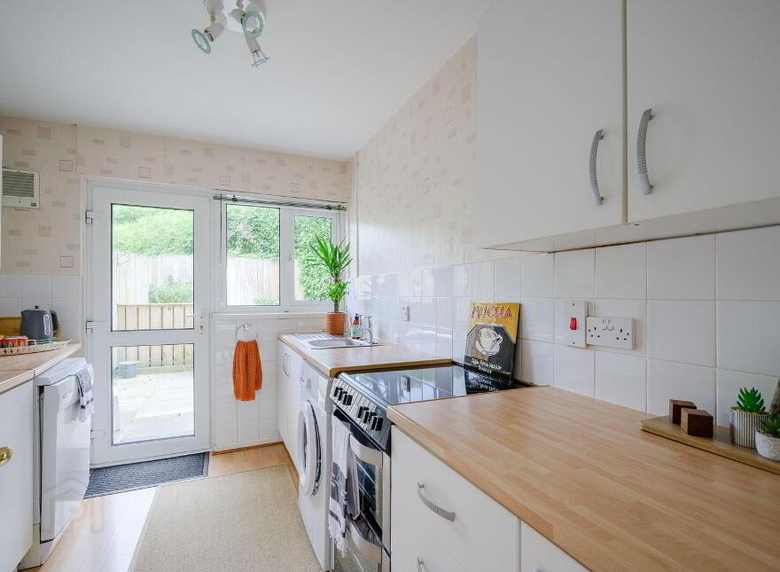 Apt 23, Whincroft Way, Belfast, BT5 7LA
