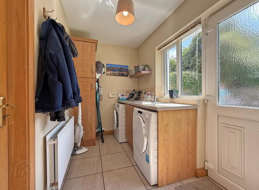 54 Magheraboy Avenue, Portrush, BT56 8GW