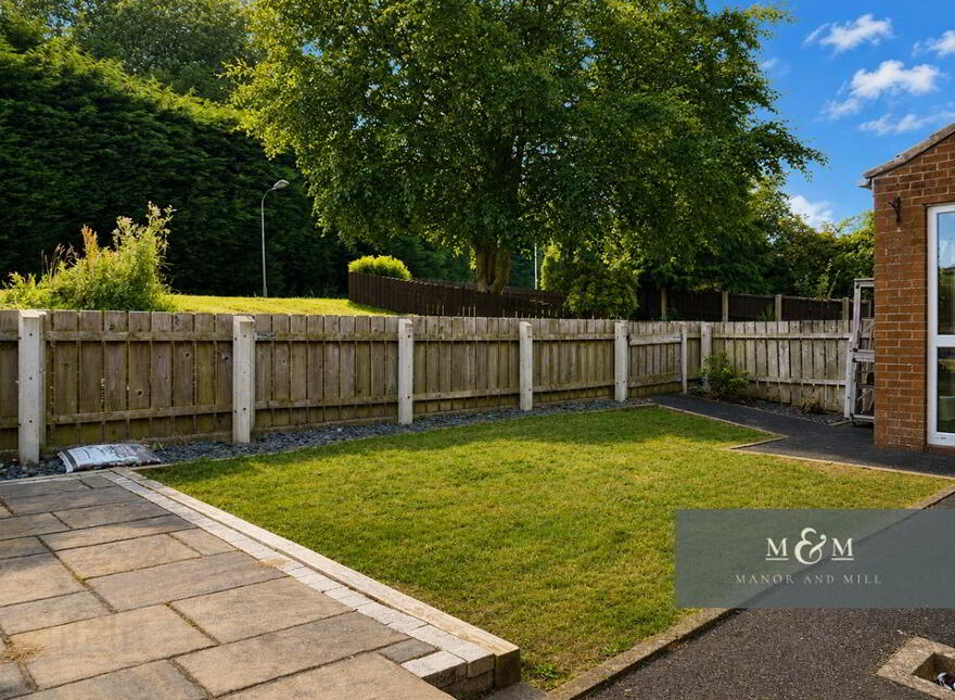 30 Cedar Park, Bleary, BT63 5LL