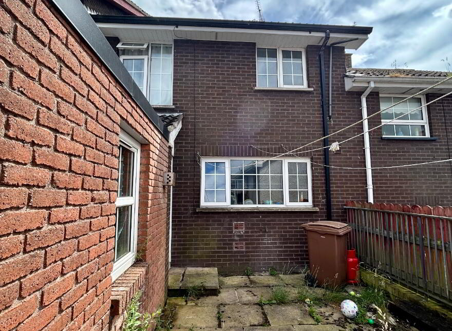 23 Carrowshee Park, Lisnaskea, BT92 0FR