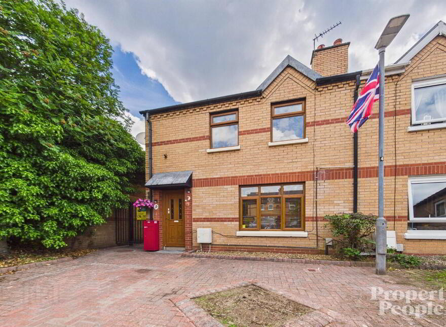 9 Lindsay Court, Belfast, BT7 1AU