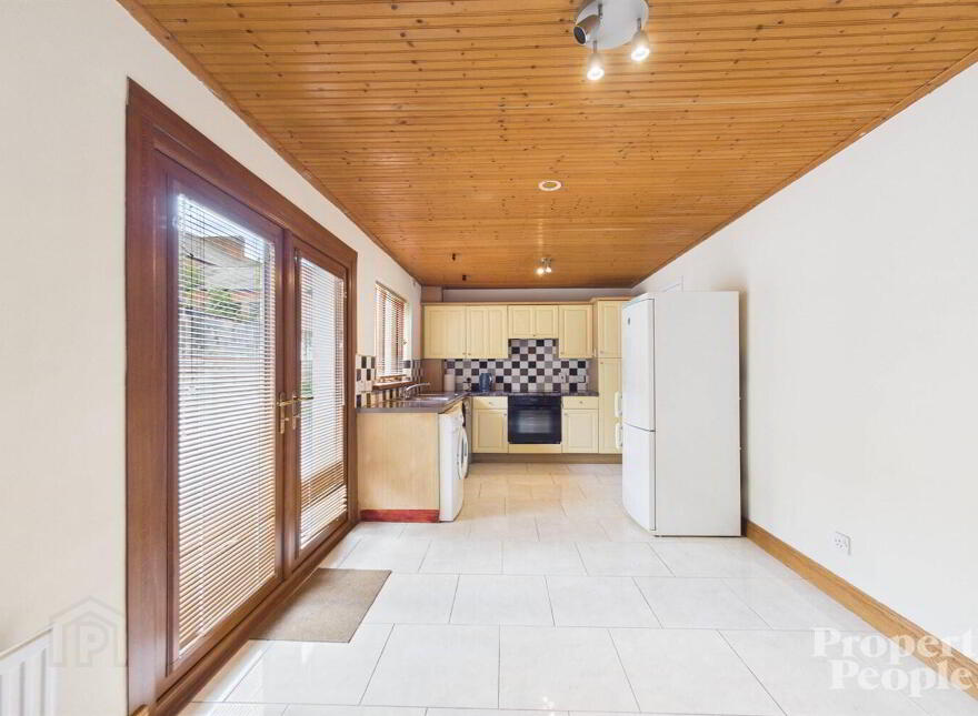 9 Lindsay Court, Belfast, BT7 1AU