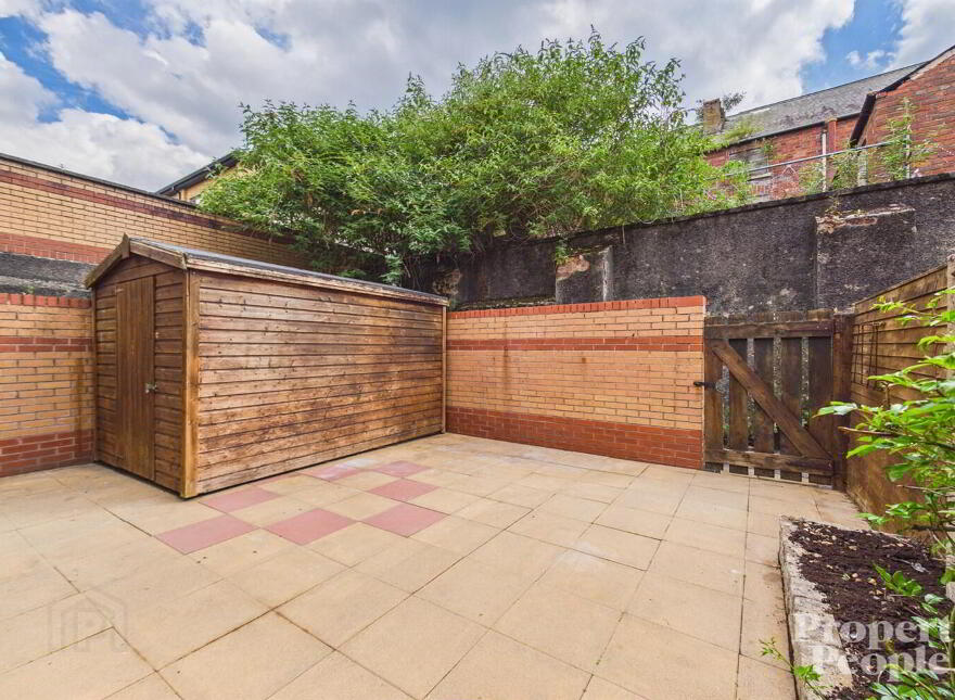 9 Lindsay Court, Belfast, BT7 1AU