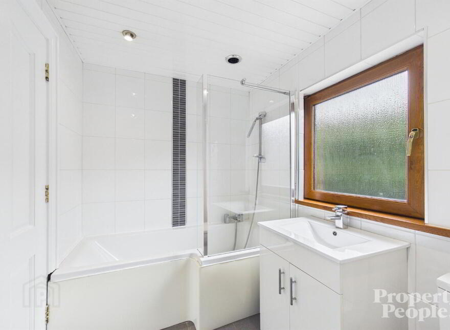 9 Lindsay Court, Belfast, BT7 1AU
