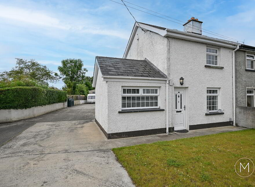 8 Ballygrooby Crescent, Randalstown, BT41 2EL