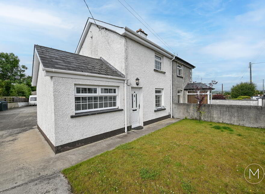 8 Ballygrooby Crescent, Randalstown, BT41 2EL