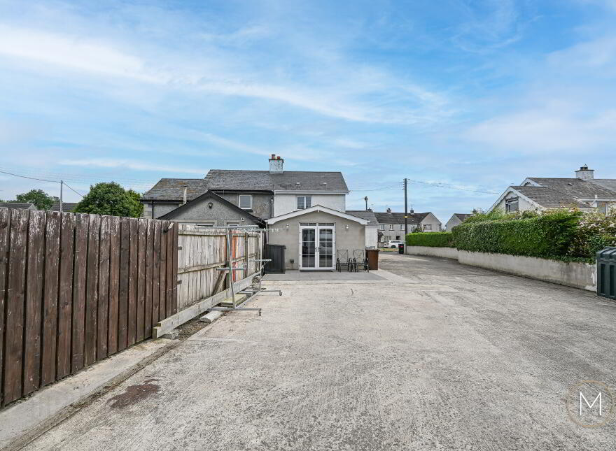 8 Ballygrooby Crescent, Randalstown, BT41 2EL