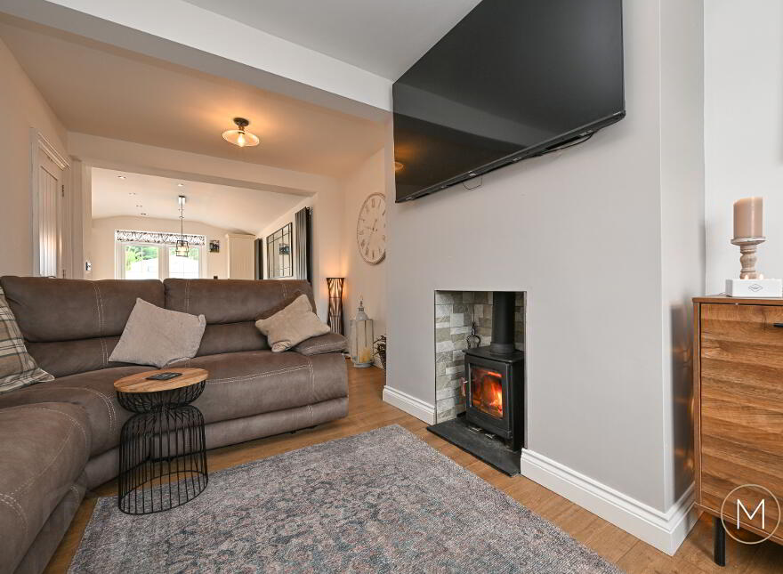 8 Ballygrooby Crescent, Randalstown, BT41 2EL