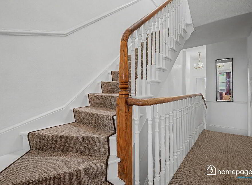 2 Dhu Varren Park, Portrush, BT56 8EL