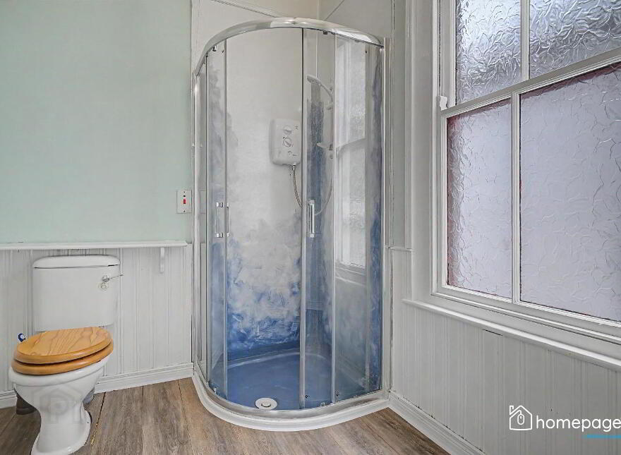 2 Dhu Varren Park, Portrush, BT56 8EL