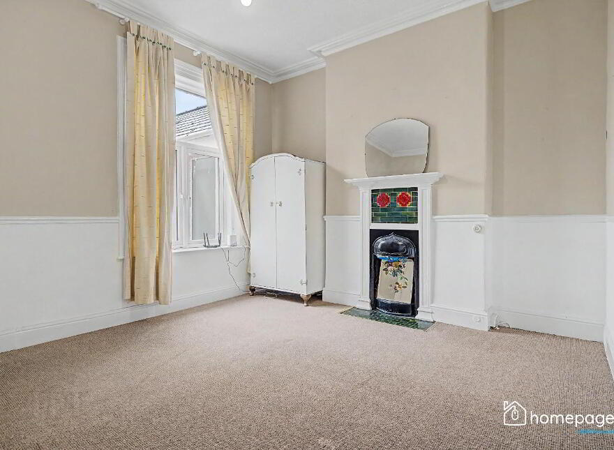 2 Dhu Varren Park, Portrush, BT56 8EL