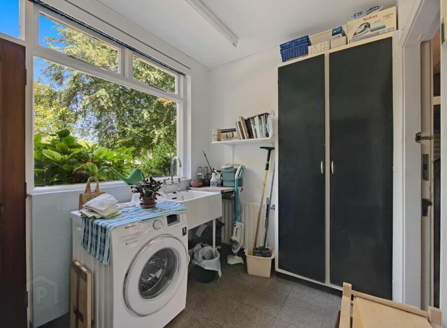 7 Ailsa Road, Cultra, Holywood, BT18 0AS