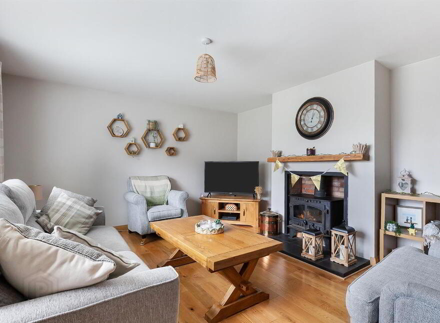 15 Village Hill, Straid, Ballyclare, BT39 9WQ