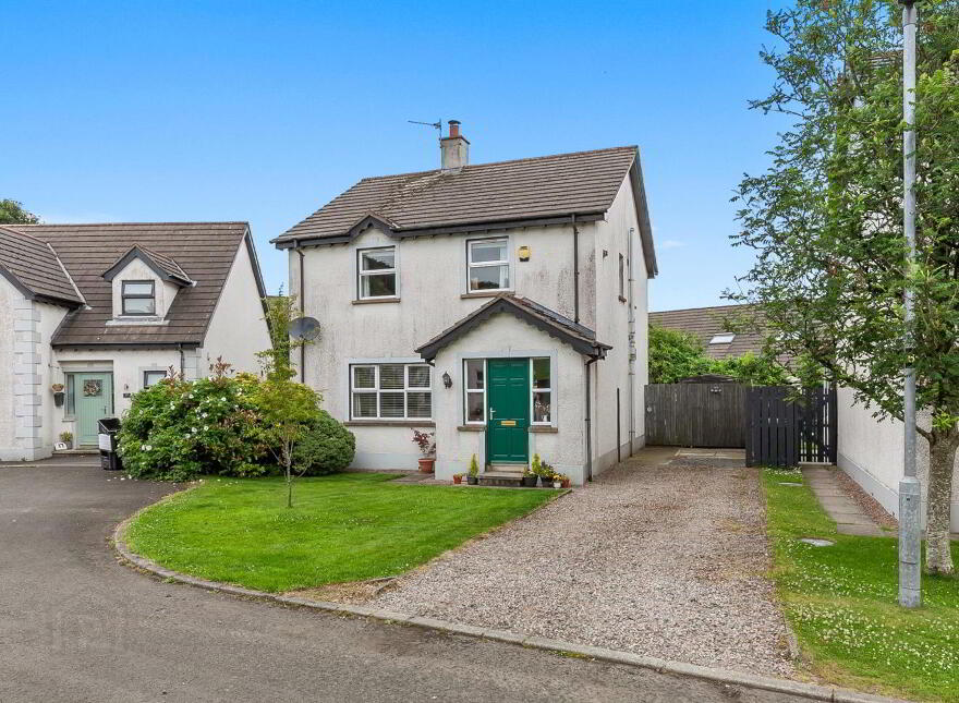 15 Village Hill, Straid, Ballyclare, BT39 9WQ