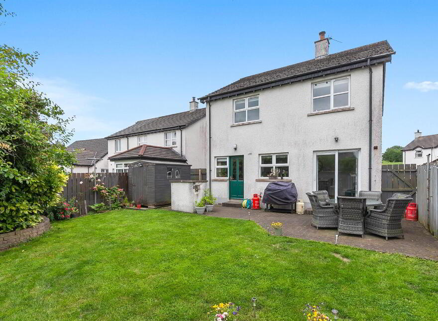 15 Village Hill, Straid, Ballyclare, BT39 9WQ