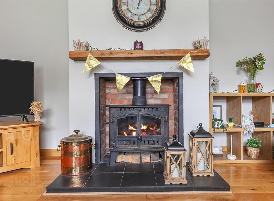 15 Village Hill, Straid, Ballyclare, BT39 9WQ