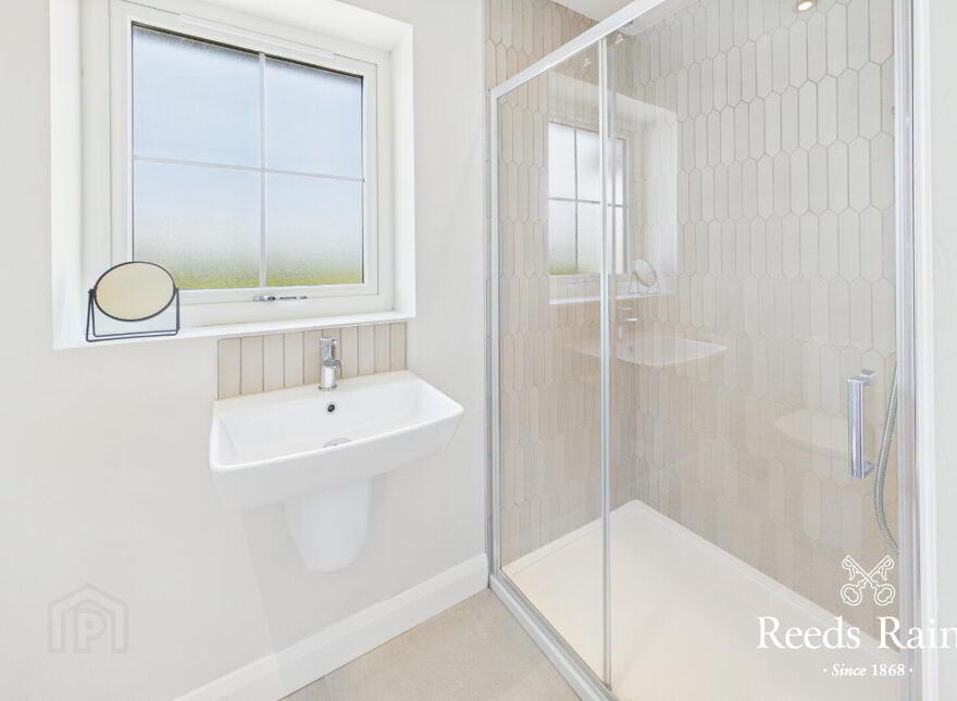 17 Paddock Gardens, Carrowdore, Newtownards, BT22 2WX
