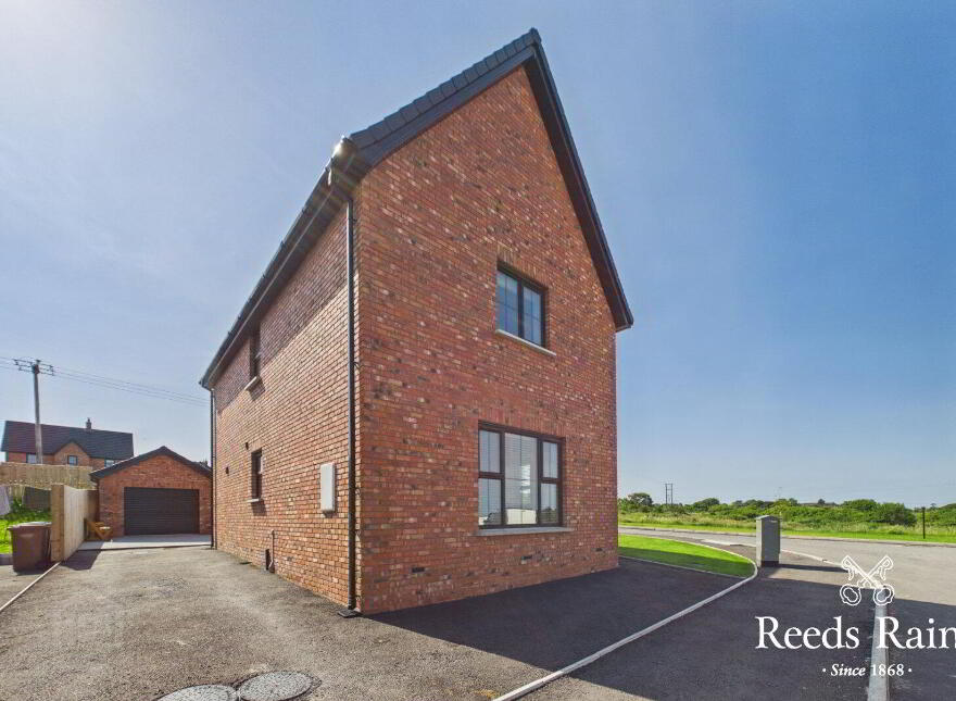 17 Paddock Gardens, Carrowdore, Newtownards, BT22 2WX