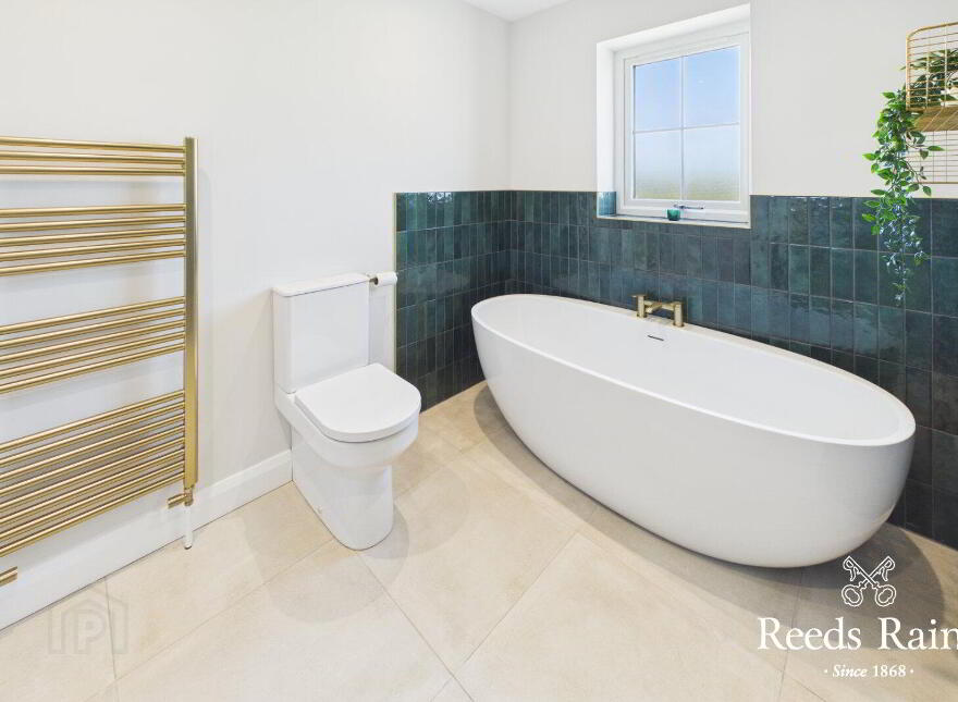 17 Paddock Gardens, Carrowdore, Newtownards, BT22 2WX