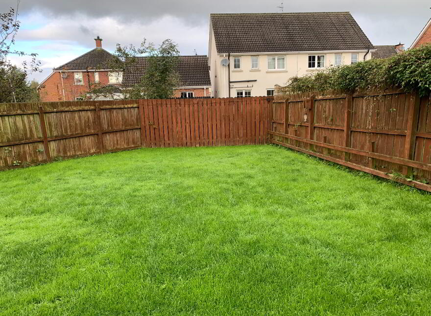 34 Carnbeg Dale, Antrim, BT41 4RE
