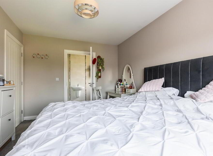 2 Hansons Hall Park, Ballyclare, BT39 9YG