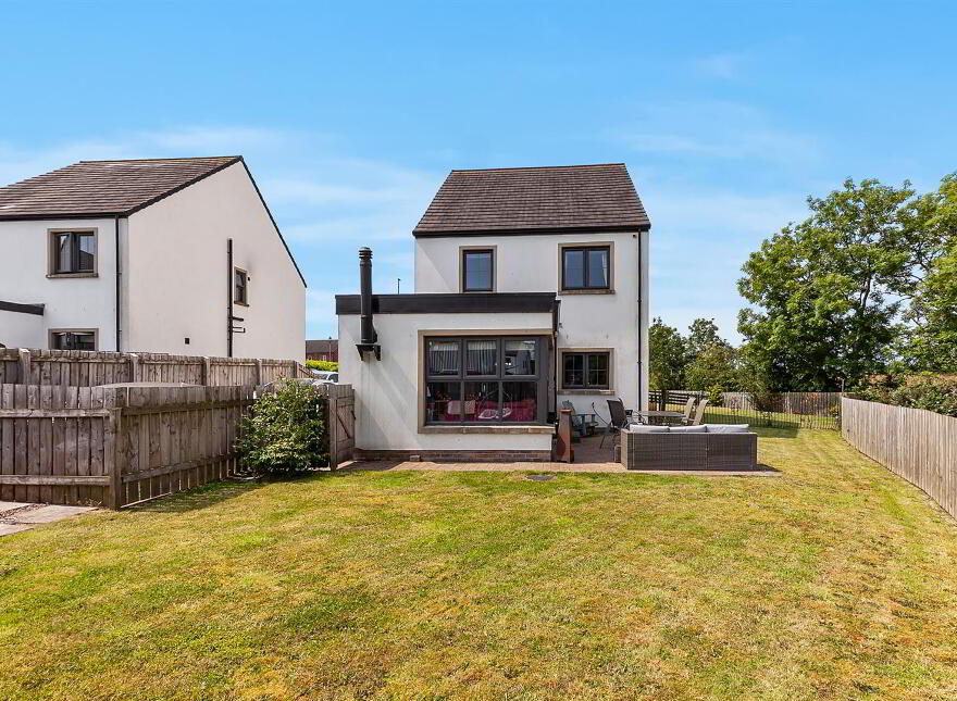 2 Hansons Hall Park, Ballyclare, BT39 9YG
