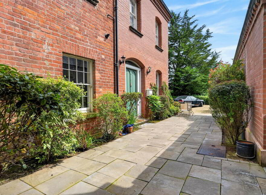 7 Moat Apartment, 8 Motelands, Old Holywood Road, Belfast, BT4 2JH