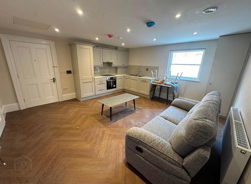 Apt 4, 531 Antrim Road, Belfast, BT15 5FS