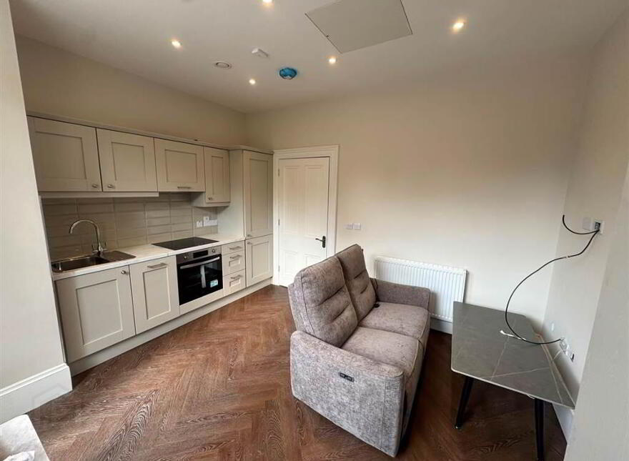 Apt 5, 531 Antrim Road, Belfast, BT15 5FS