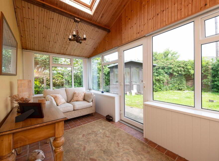 17 Killard Square, Ballyhornan, Downpatrick, BT30 7PW