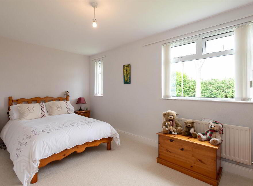 17 Killard Square, Ballyhornan, Downpatrick, BT30 7PW