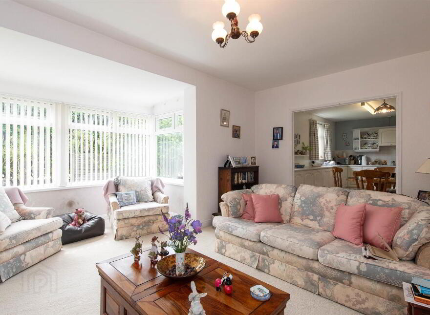 17 Killard Square, Ballyhornan, Downpatrick, BT30 7PW