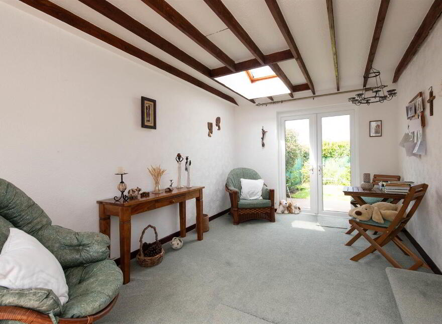 17 Killard Square, Ballyhornan, Downpatrick, BT30 7PW