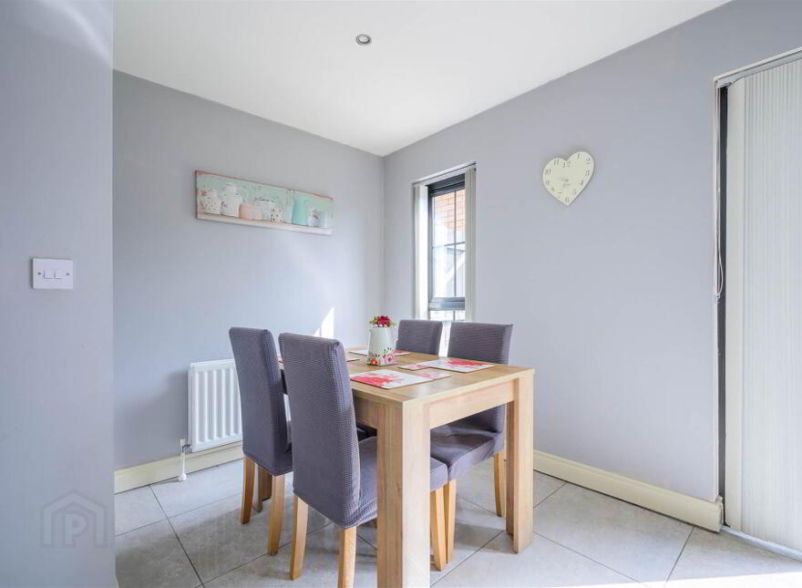 52 Mornington Gardens, Lisburn, BT28 2WB