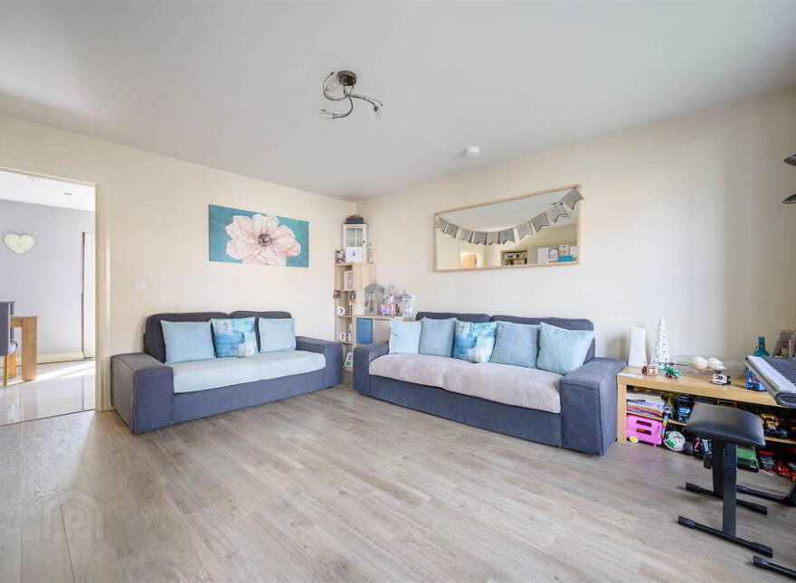 52 Mornington Gardens, Lisburn, BT28 2WB