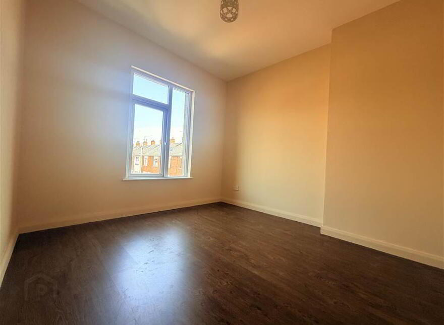 40 Iveagh Drive, Belfast, BT12 6AY