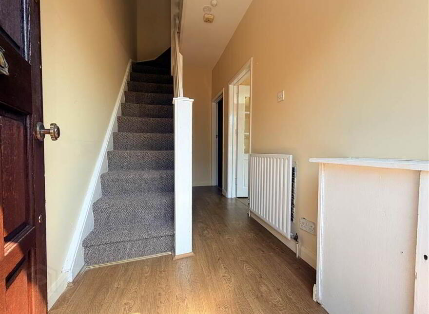 40 Iveagh Drive, Belfast, BT12 6AY