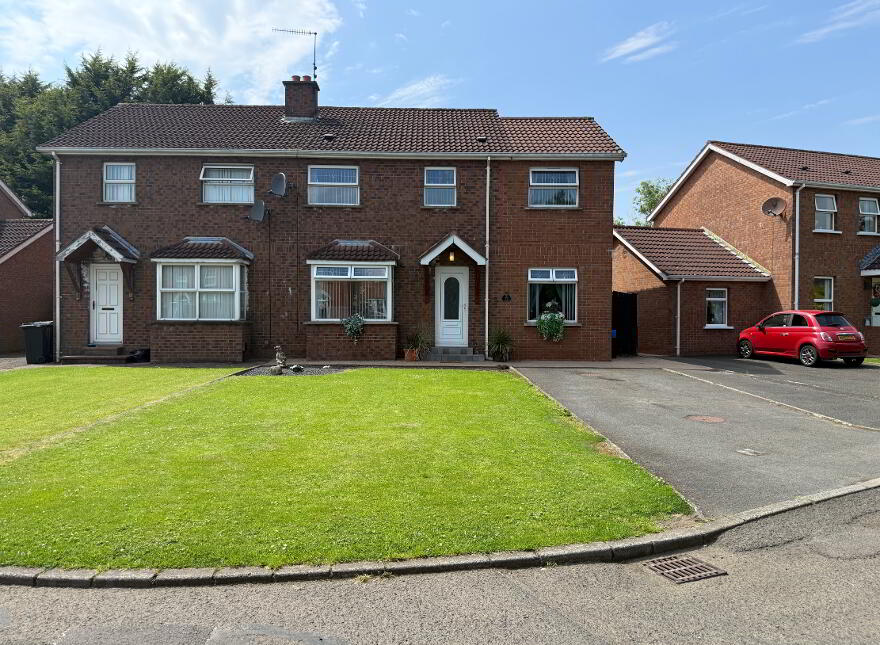 17 Berkley Court, Crumlin, BT29 4FT