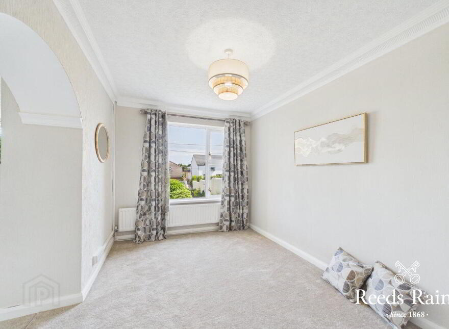 15 Millvale Road, Hillsborough, BT26 6HR