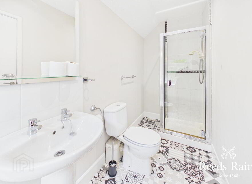 15 Millvale Road, Hillsborough, BT26 6HR